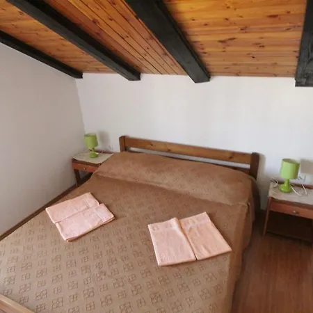 بيت ضيافة Apartments Zambratija زامبراتيجا