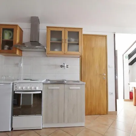 Apartments Zambratija 3*
