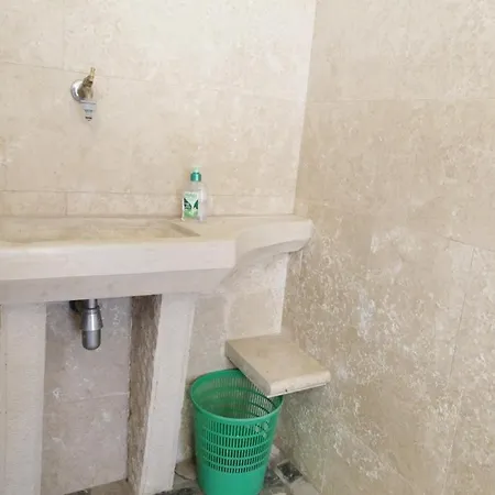 Apartments Zambratija بيت ضيافة 3*
