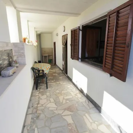 بيت ضيافة Apartments Zambratija زامبراتيجا