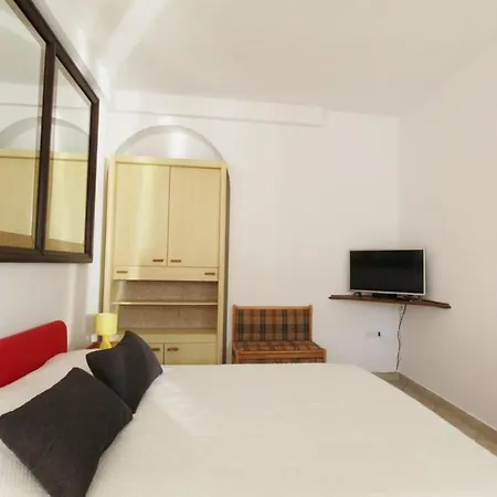 بيت ضيافة Apartments Zambratija زامبراتيجا