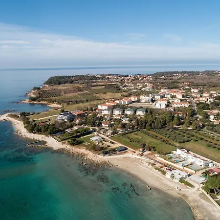 Apartments Zambratija